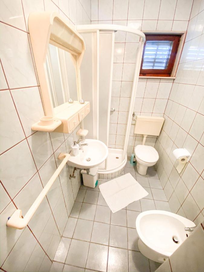 Apartman Zorka Povlja (Brac) Exterior foto